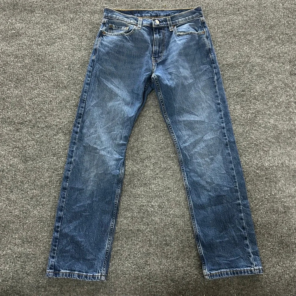 Levi's Jeans Mens Size 30x30 Blue 505 Regular Fit Straight Leg Medium Wash Denim